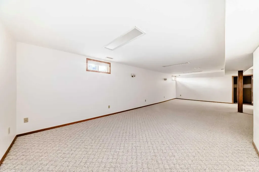 36 Woodside Close NW Airdrie AB T4B 2C8