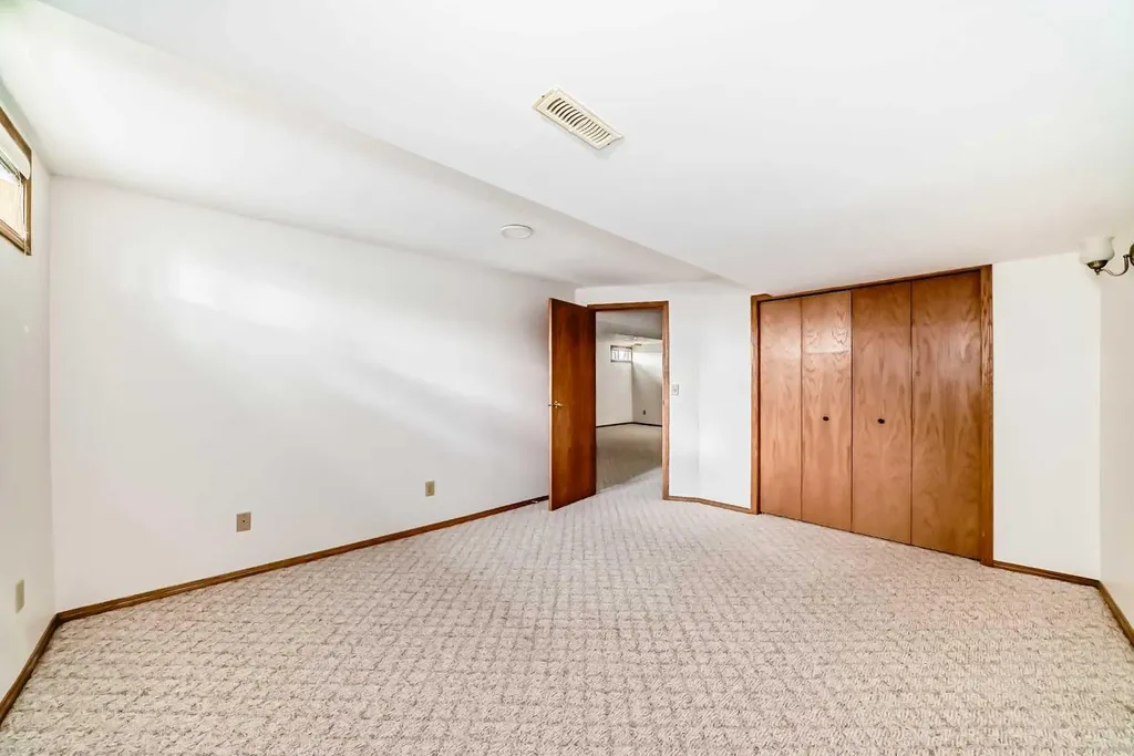 36 Woodside Close NW Airdrie AB T4B 2C8