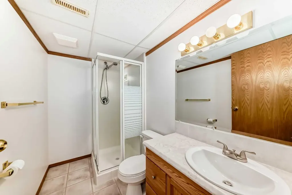 36 Woodside Close NW Airdrie AB T4B 2C8