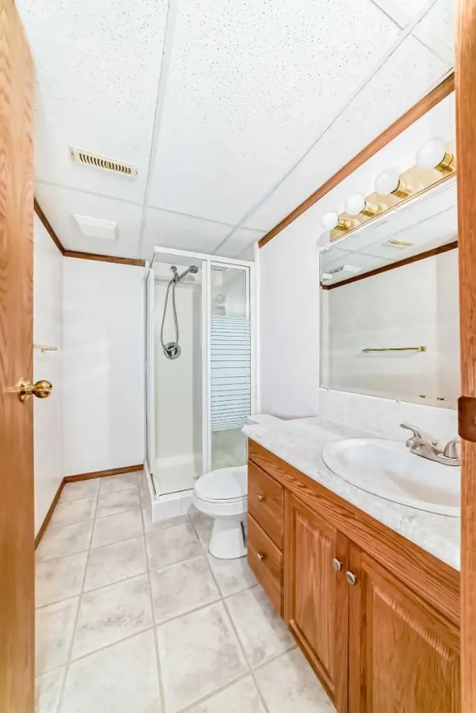 36 Woodside Close NW Airdrie AB T4B 2C8