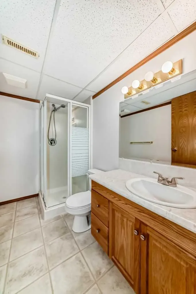 36 Woodside Close NW Airdrie AB T4B 2C8
