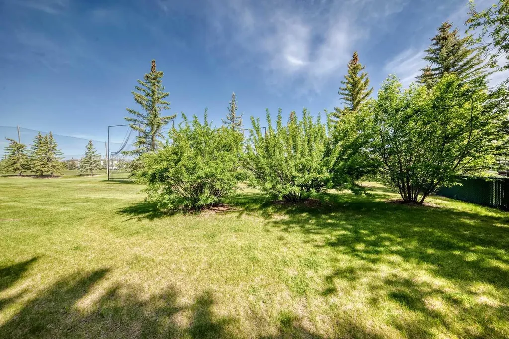36 Woodside Close NW Airdrie AB T4B 2C8