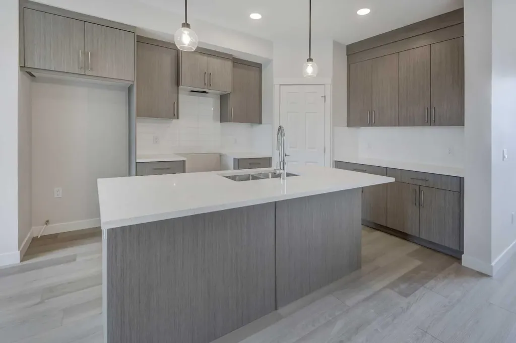 1937 Mccaskill Drive Crossfield AB T0M 0S0