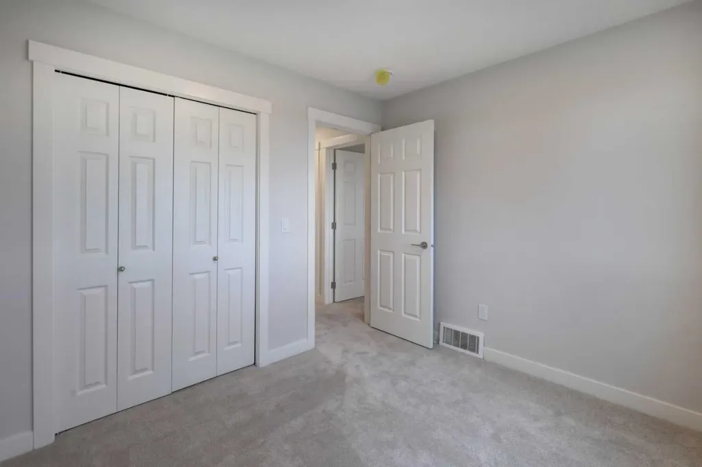 1937 Mccaskill Drive Crossfield AB T0M 0S0
