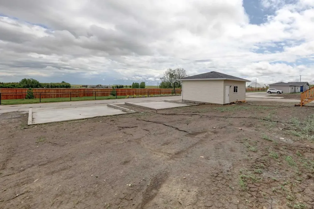 1937 Mccaskill Drive Crossfield AB T0M 0S0