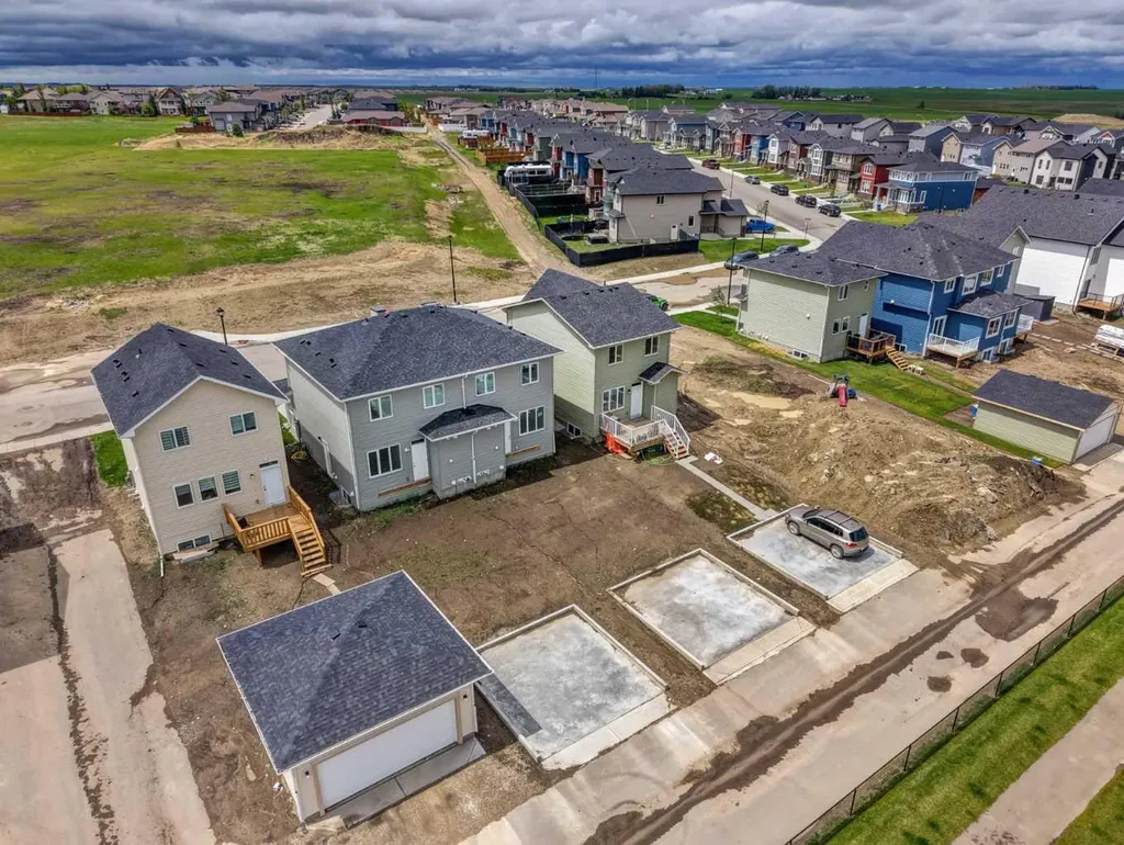 1937 Mccaskill Drive Crossfield AB T0M 0S0
