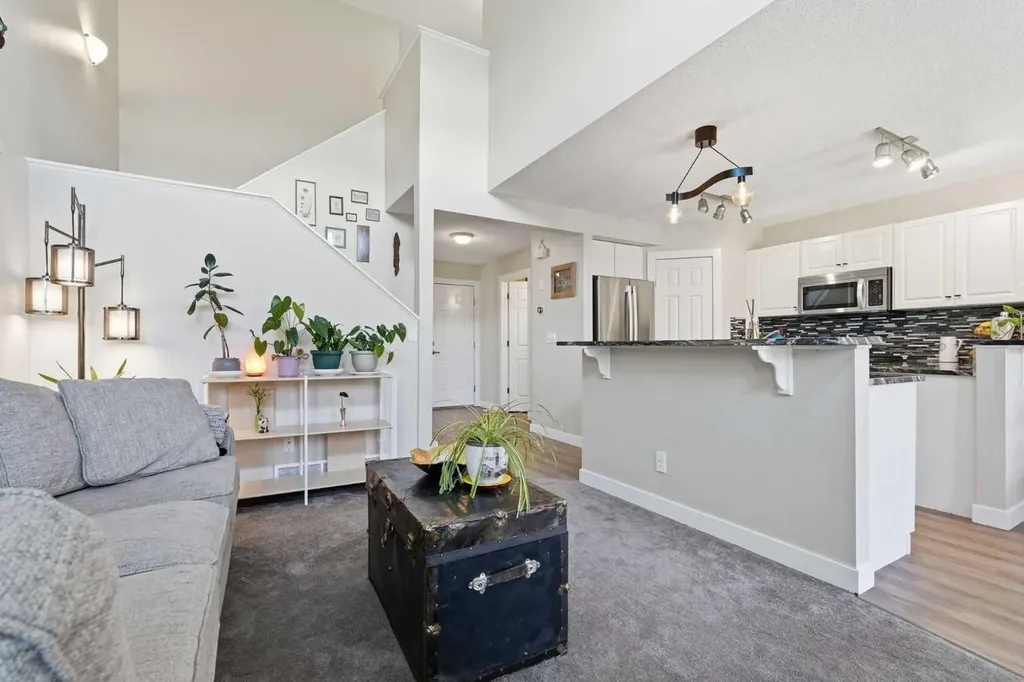 121 Canoe Square SW Airdrie AB T4B 2N7