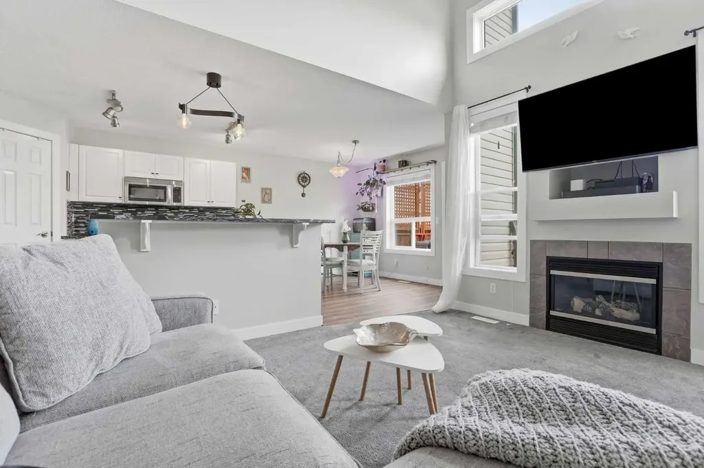 121 Canoe Square SW Airdrie AB T4B 2N7