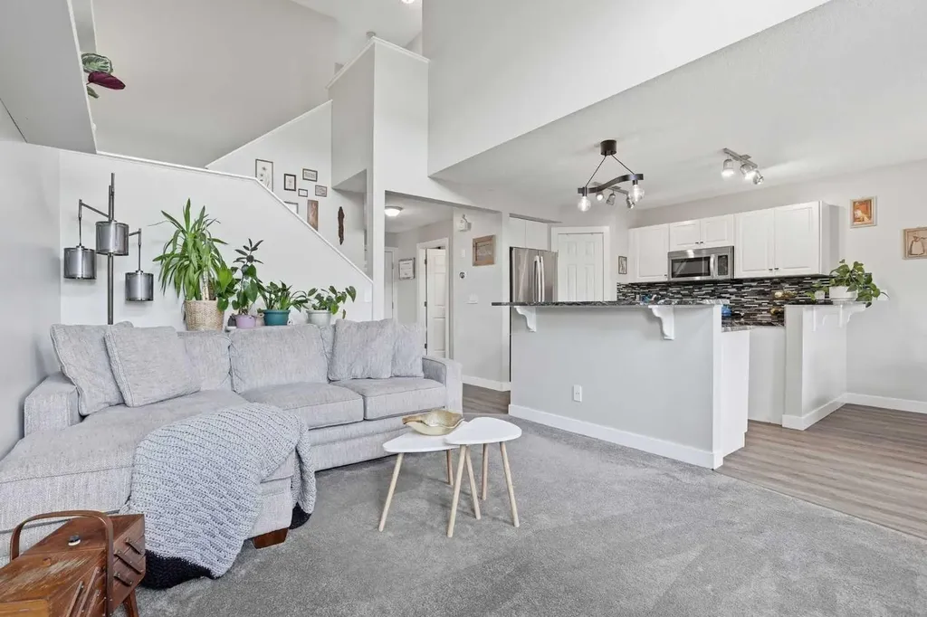 121 Canoe Square SW Airdrie AB T4B 2N7