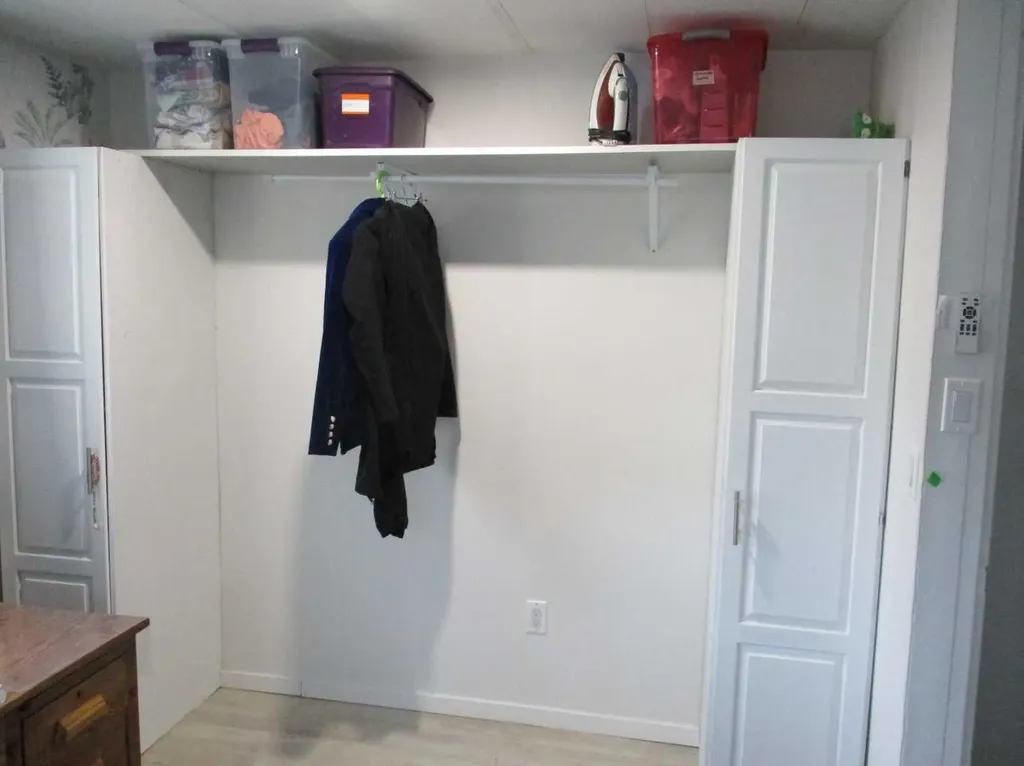 3223 83 Street NW Calgary AB T3N5M8