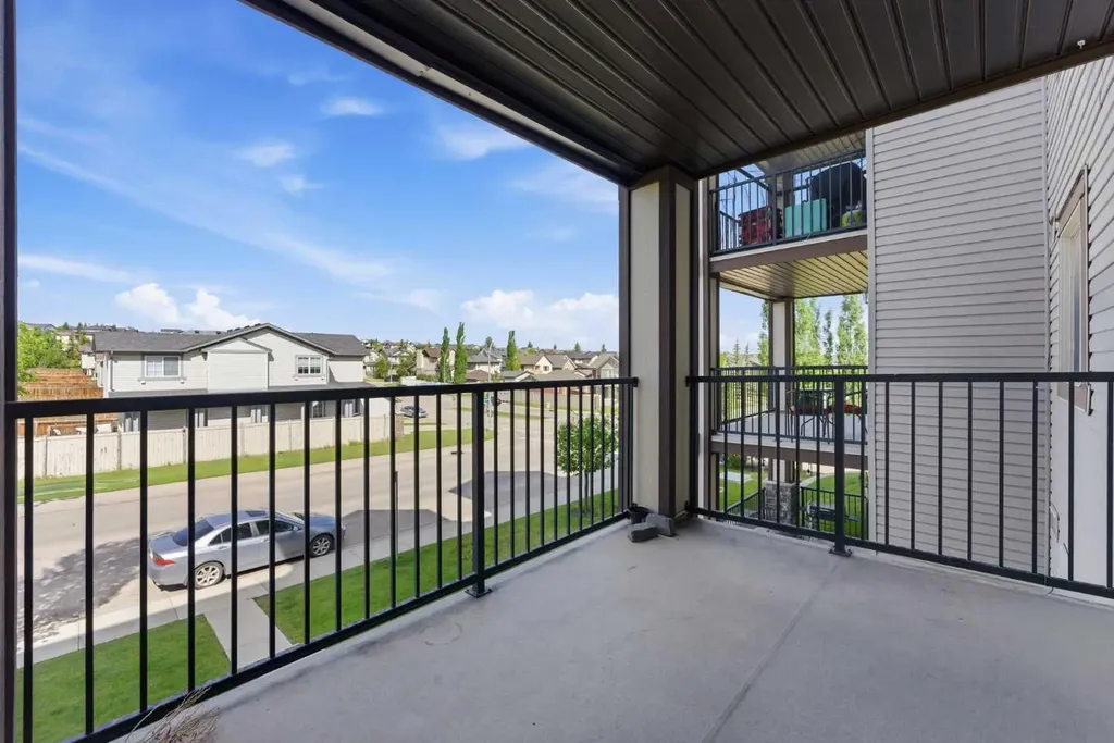 60 Panatella Street NW Calgary AB T3K 0M4