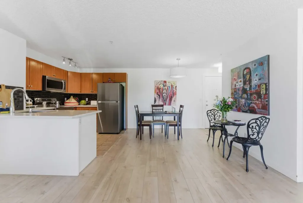 60 Panatella Street NW Calgary AB T3K 0M4