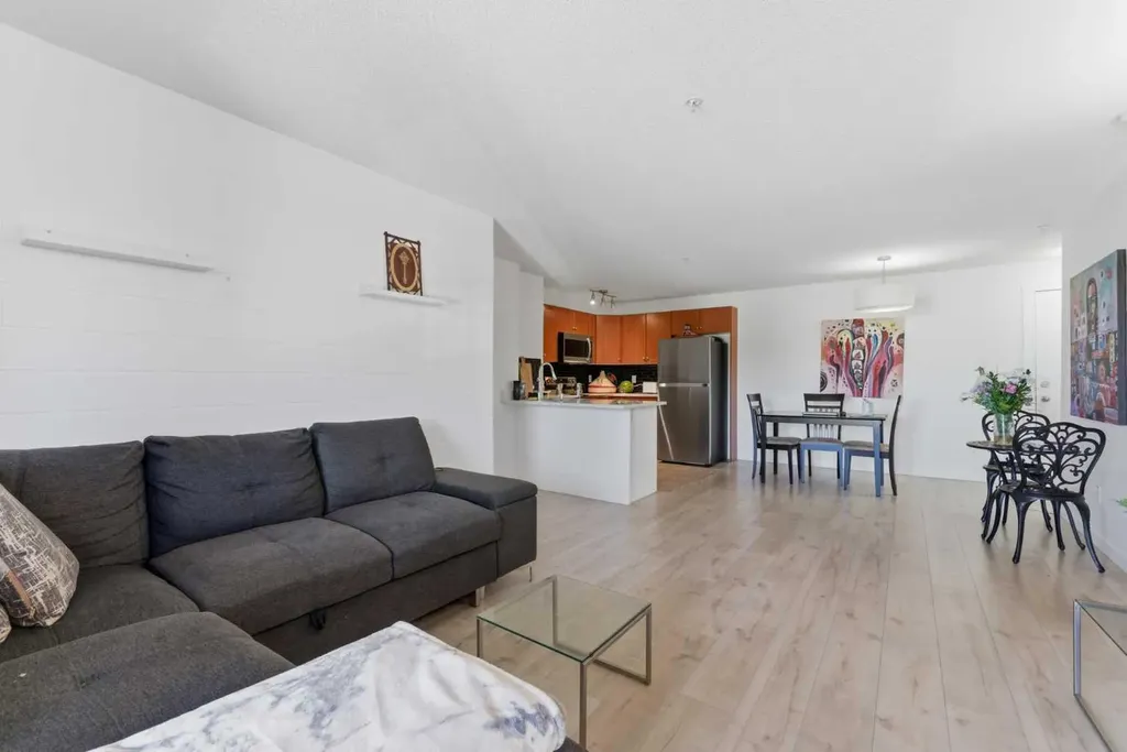 60 Panatella Street NW Calgary AB T3K 0M4