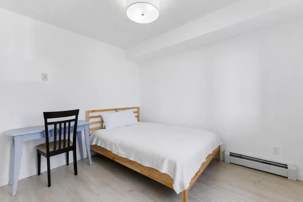 60 Panatella Street NW Calgary AB T3K 0M4