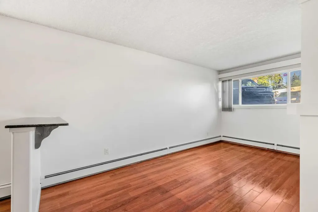 2906 17 Avenue SW Calgary AB T3E 0A9