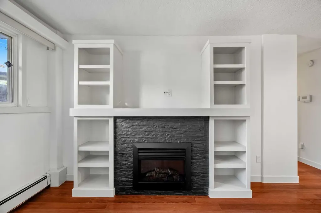 2906 17 Avenue SW Calgary AB T3E 0A9