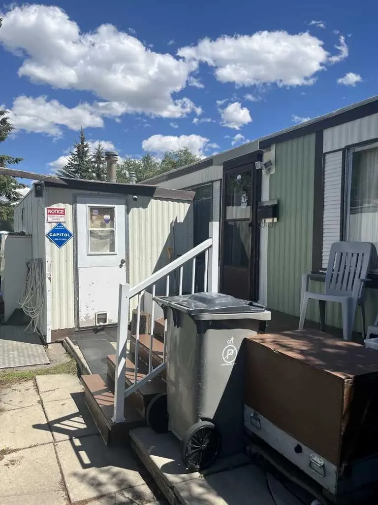 6740 17 Avenue SE Calgary AB T2A 0W5