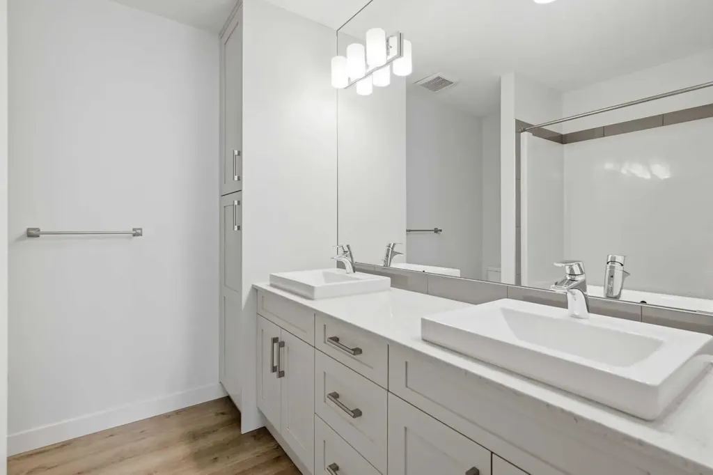 20 Walgrove Walk SE Calgary AB T2X 4L2