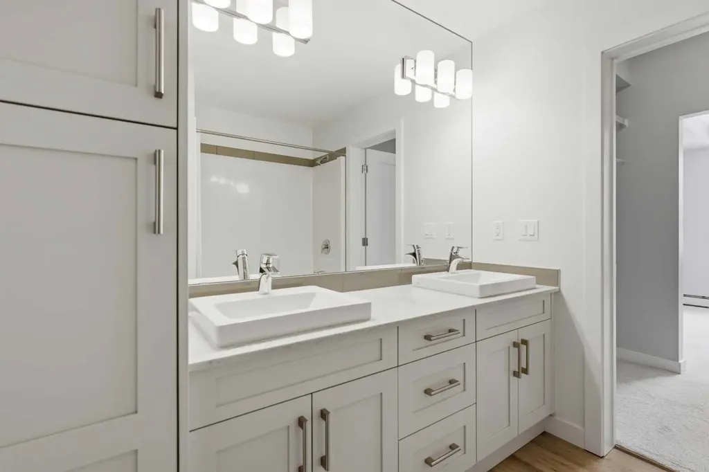 20 Walgrove Walk SE Calgary AB T2X 4L2