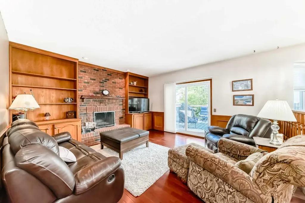88 Castlefall Way NE Calgary AB T3J1M7