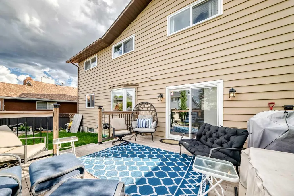 88 Castlefall Way NE Calgary AB T3J1M7