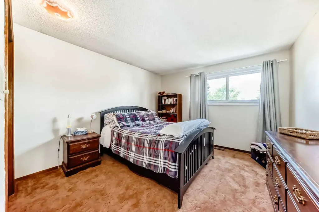88 Castlefall Way NE Calgary AB T3J1M7