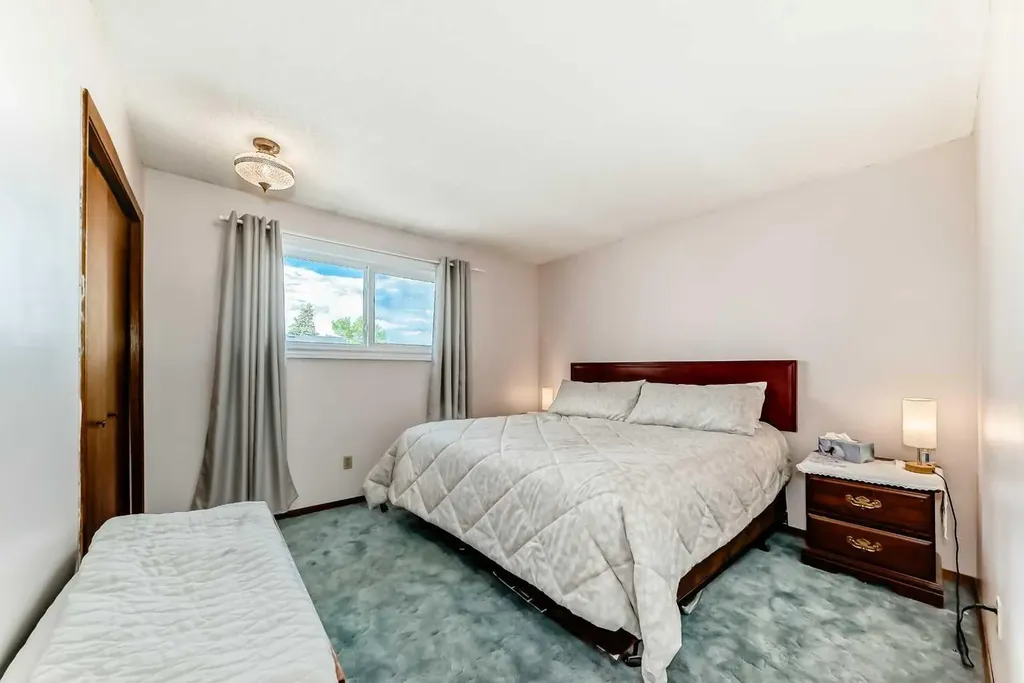 88 Castlefall Way NE Calgary AB T3J1M7