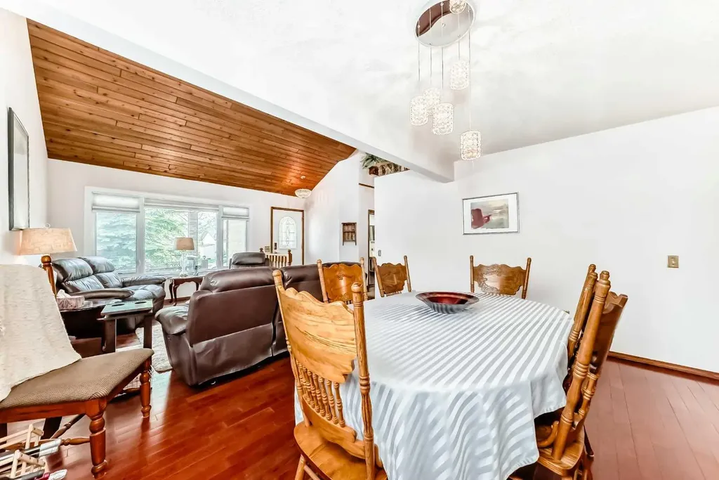88 Castlefall Way NE Calgary AB T3J1M7
