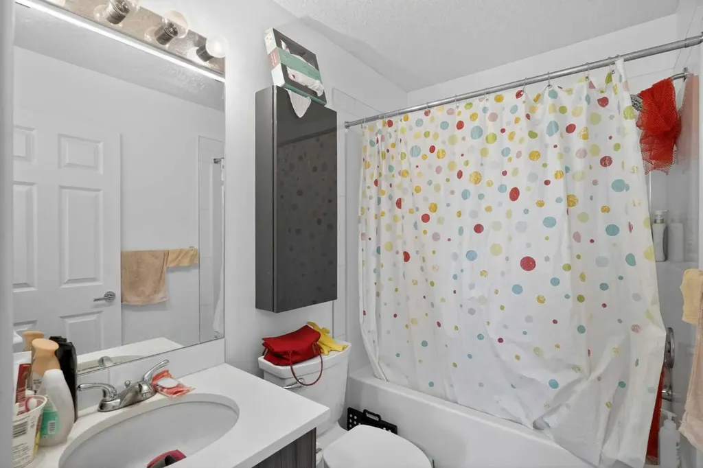 215 Legacy Boulevard SE Calgary AB T2Z 3Z5