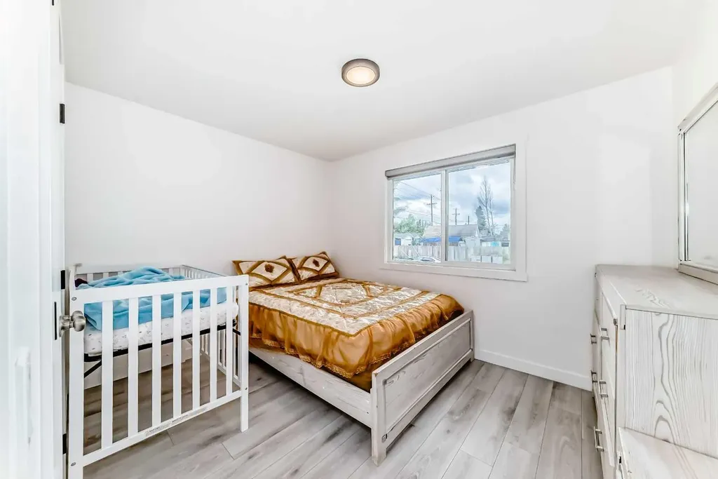 611 Penbrooke Road SE Calgary AB T2A 3S9