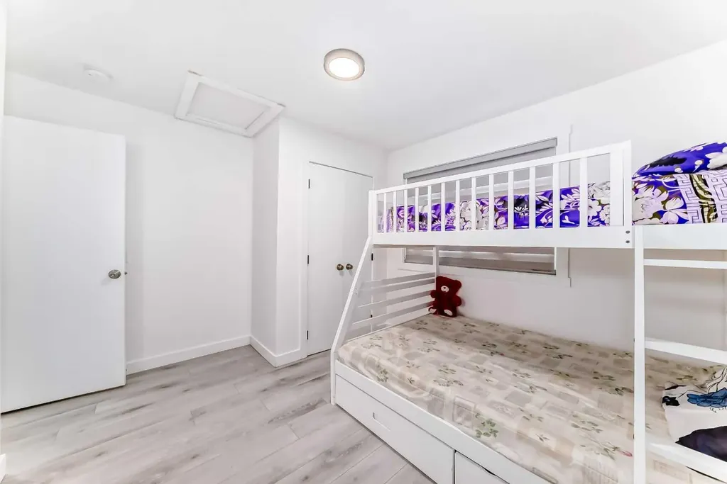611 Penbrooke Road SE Calgary AB T2A 3S9