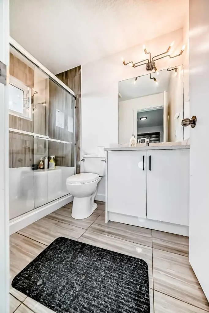 611 Penbrooke Road SE Calgary AB T2A 3S9