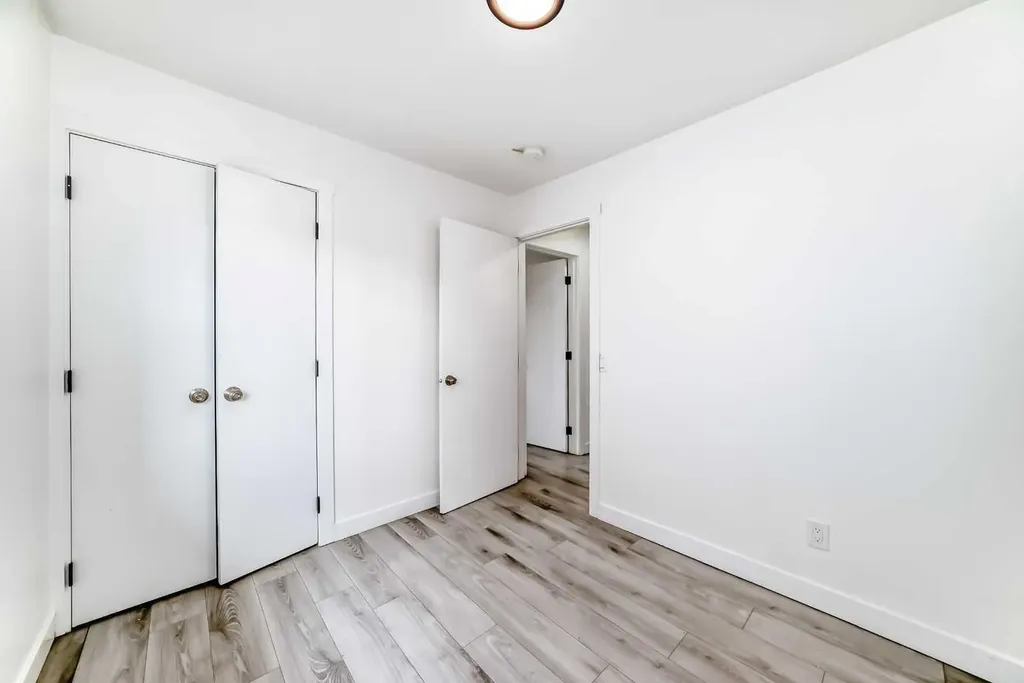 611 Penbrooke Road SE Calgary AB T2A 3S9