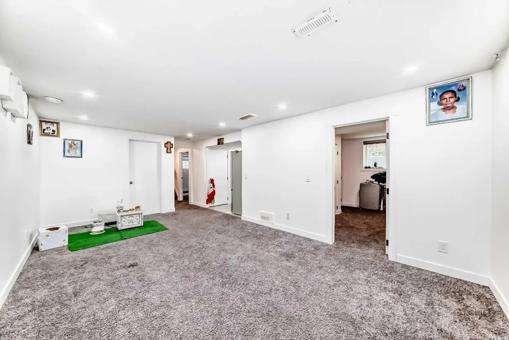 611 Penbrooke Road SE Calgary AB T2A 3S9
