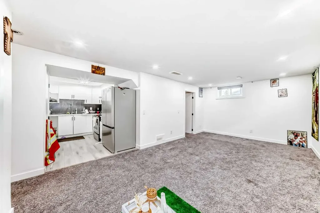 611 Penbrooke Road SE Calgary AB T2A 3S9