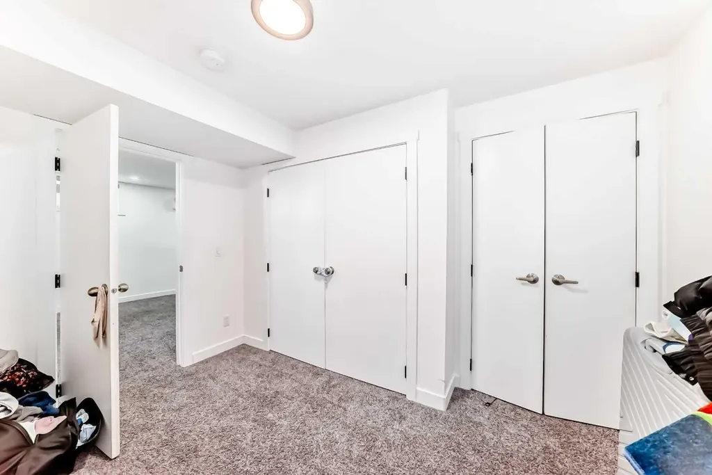 611 Penbrooke Road SE Calgary AB T2A 3S9