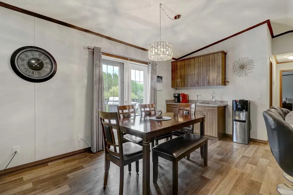 744018 Range Road 63 Sexsmith AB T0H 3C0