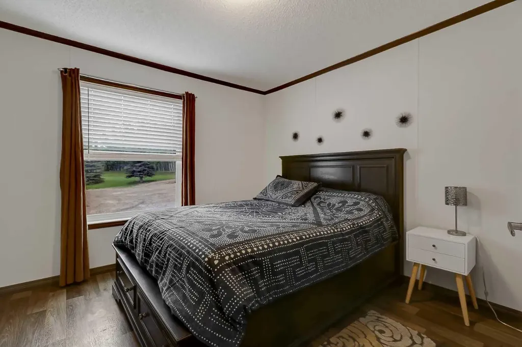 744018 Range Road 63 Sexsmith AB T0H 3C0