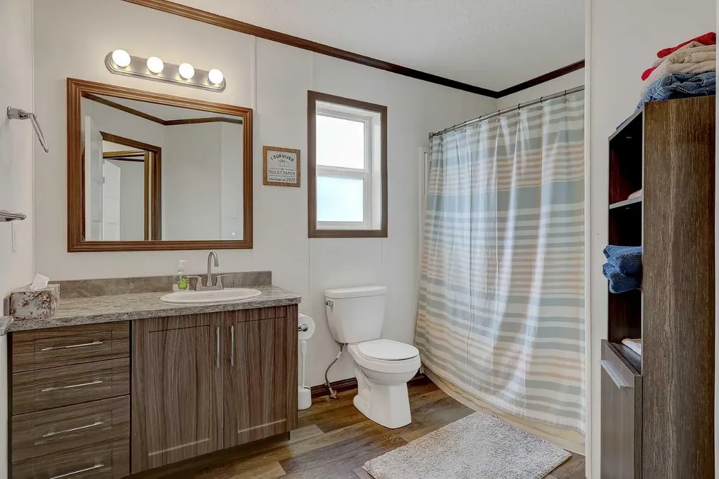 1 744018 Range Road 63 Sexsmith AB T0H 3C0