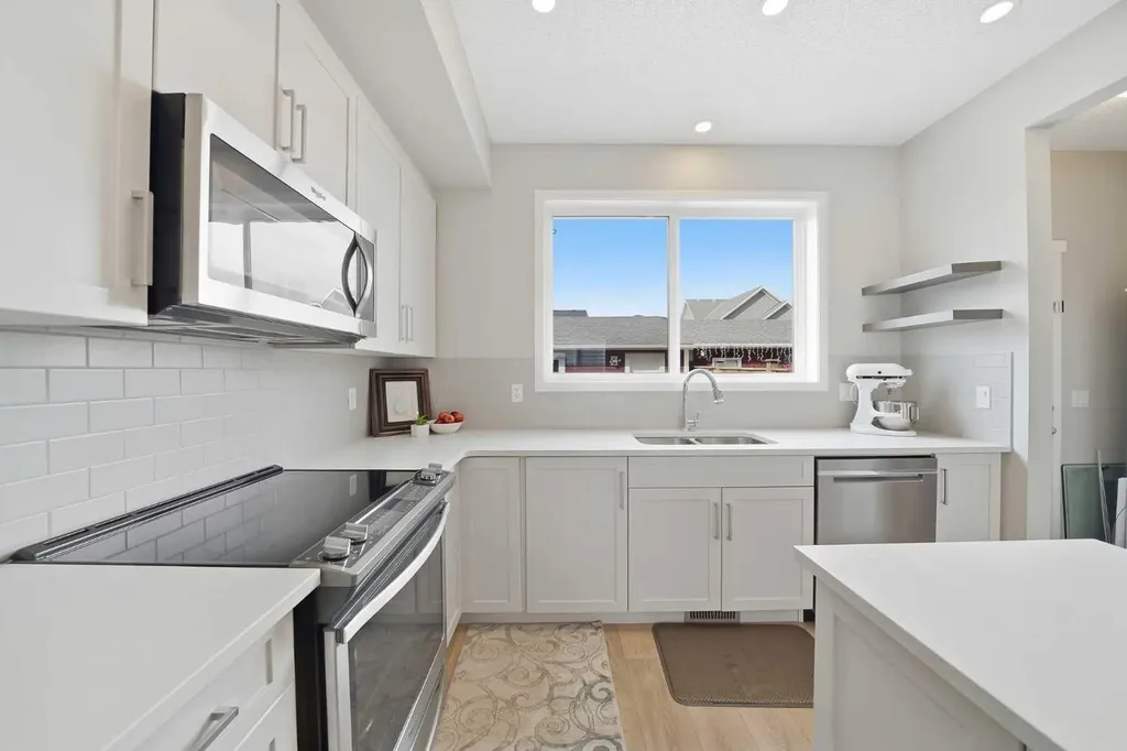 8112 Masters Boulevard SE Calgary AB T3M2L5