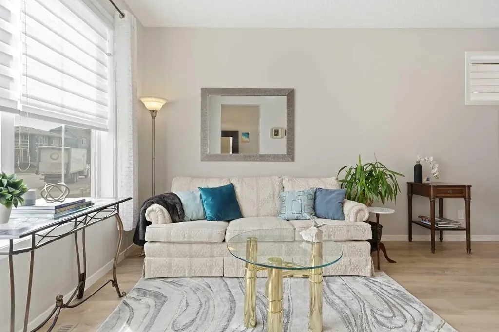 8112 Masters Boulevard SE Calgary AB T3M2L5
