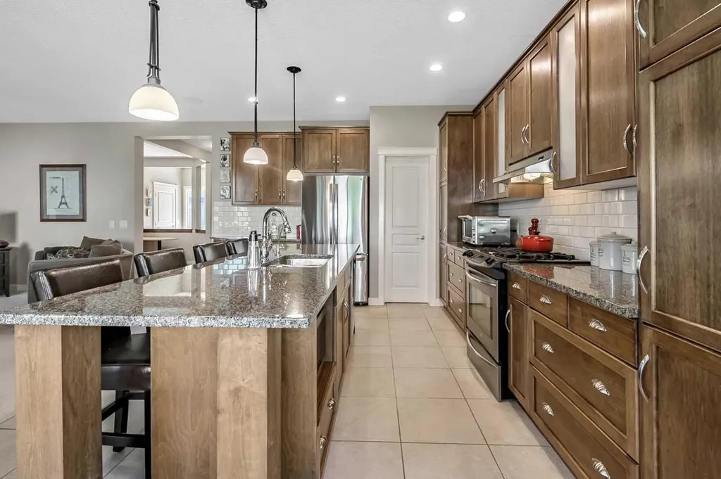 78 Cranberry Avenue SE Calgary AB T3M 0L6