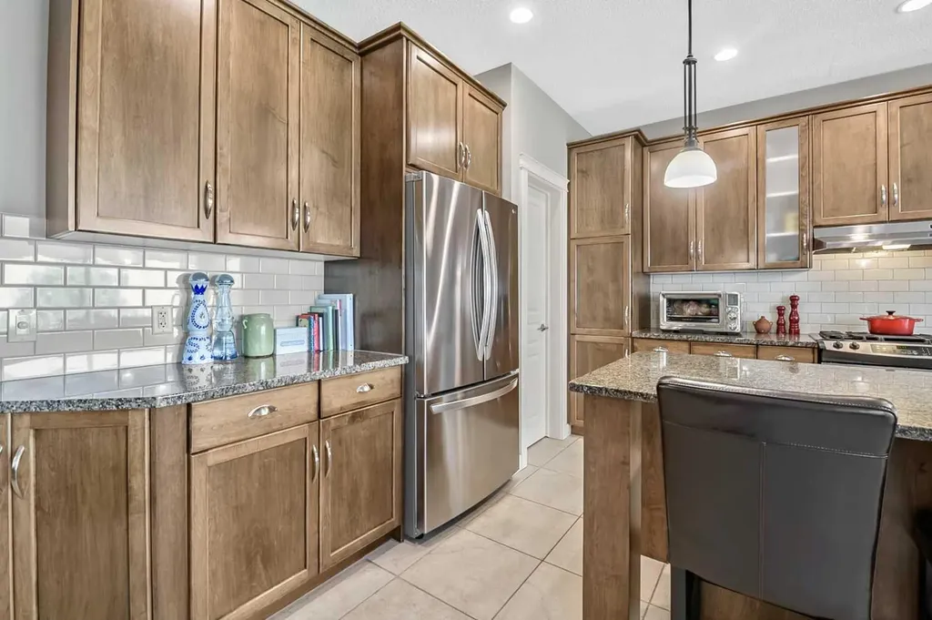 78 Cranberry Avenue SE Calgary AB T3M 0L6