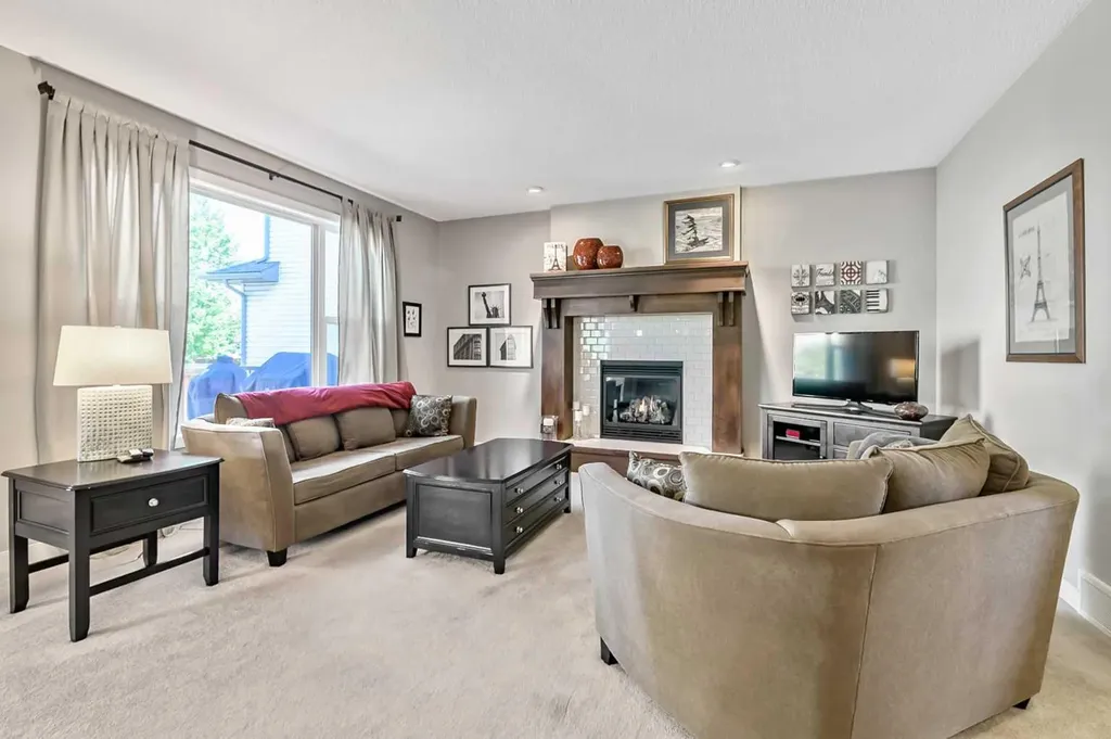 78 Cranberry Avenue SE Calgary AB T3M 0L6