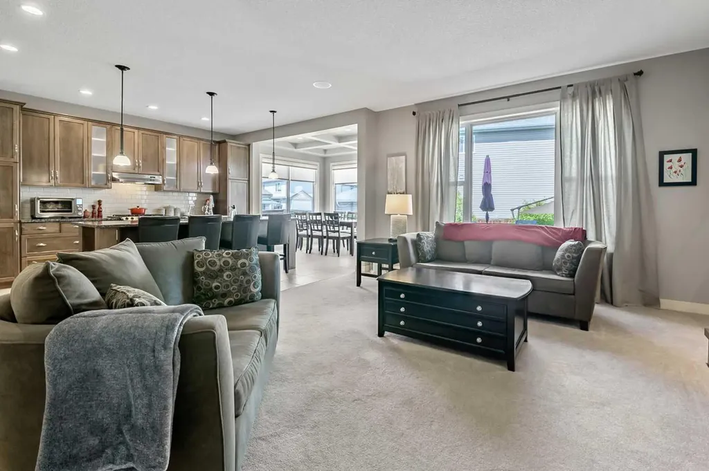 78 Cranberry Avenue SE Calgary AB T3M 0L6