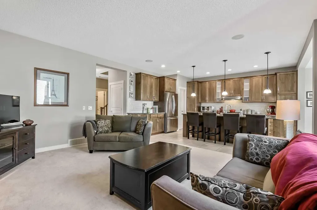 78 Cranberry Avenue SE Calgary AB T3M 0L6