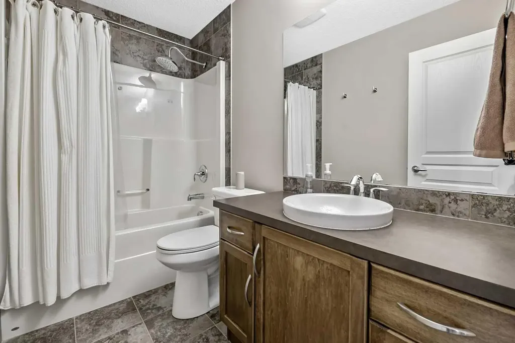 78 Cranberry Avenue SE Calgary AB T3M 0L6