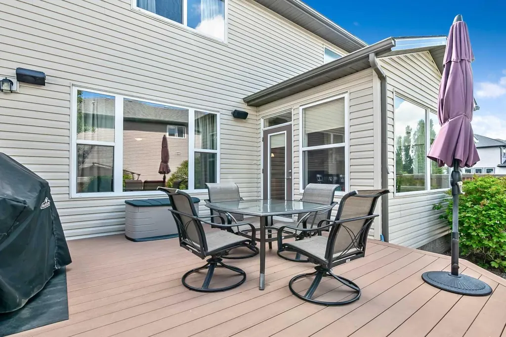 78 Cranberry Avenue SE Calgary AB T3M 0L6