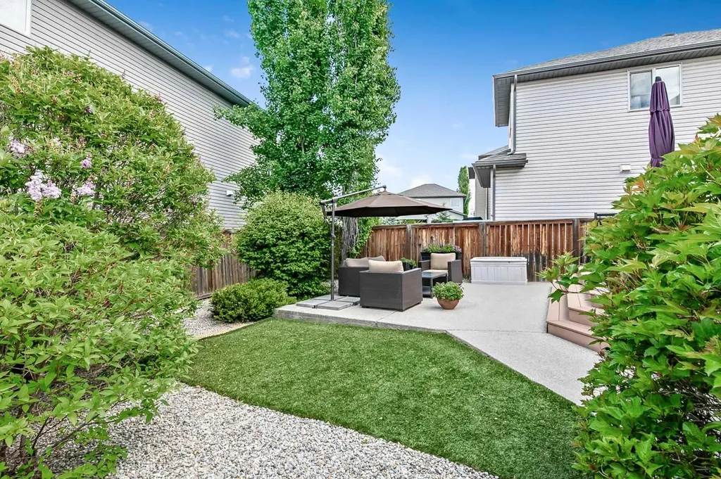 78 Cranberry Avenue SE Calgary AB T3M 0L6