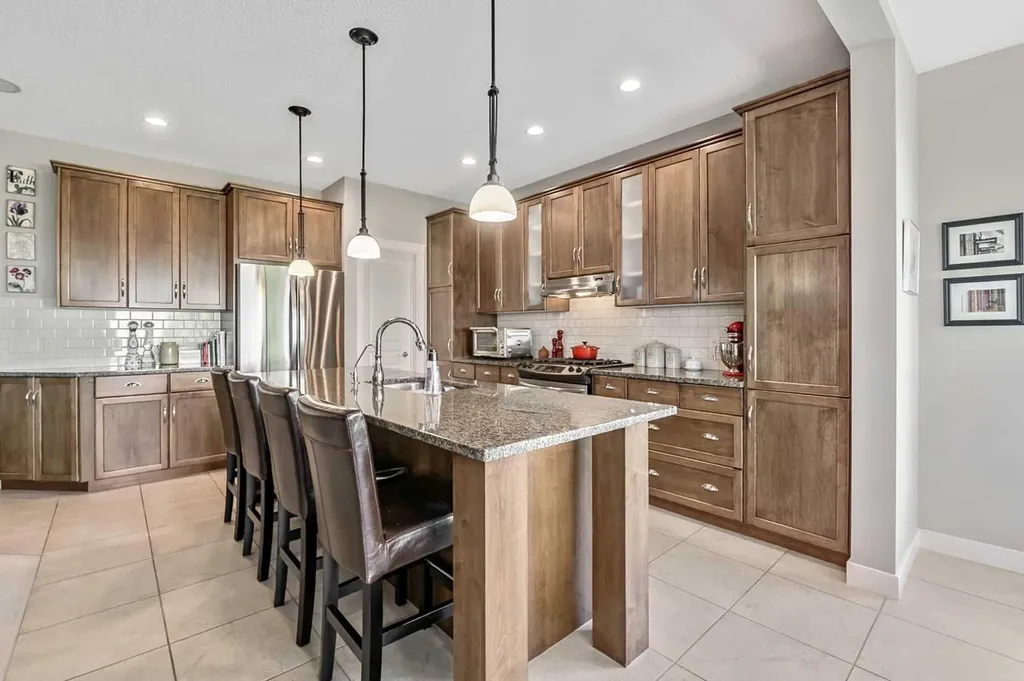 78 Cranberry Avenue SE Calgary AB T3M 0L6